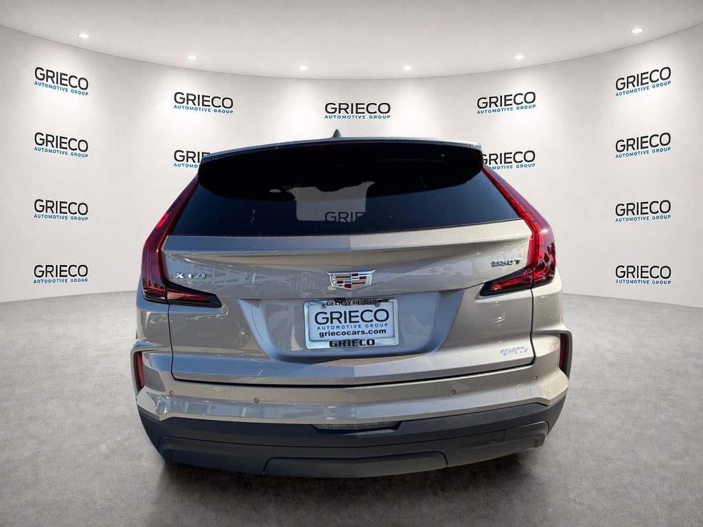 Used 2024 Cadillac XT4 Luxury FWD image 6