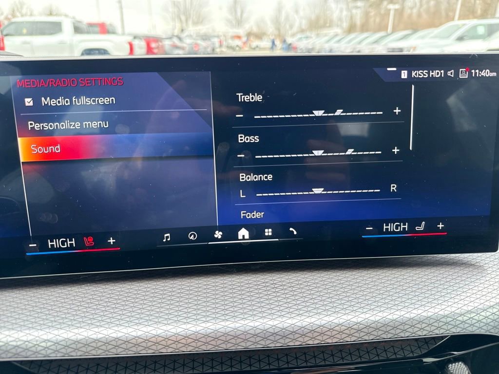 Used 2025 BMW 330i xDrive Sedan w/ Premium Package AWD/4WD image 46