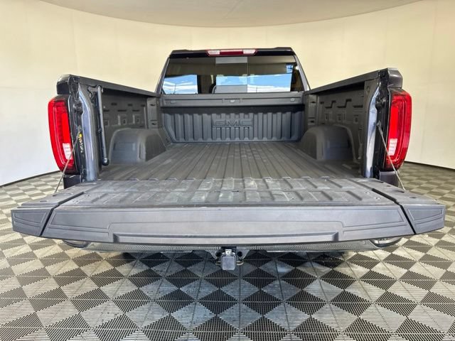 Used 2022 GMC Sierra 1500 SLT w/ SLT Premium Plus Package AWD/4WD image 18
