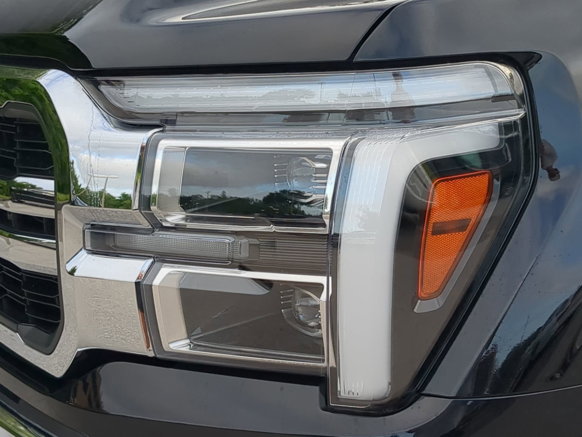 Certified 2025 Ford F150 Lariat w/ Equipment Group 502A High AWD/4WD image 44