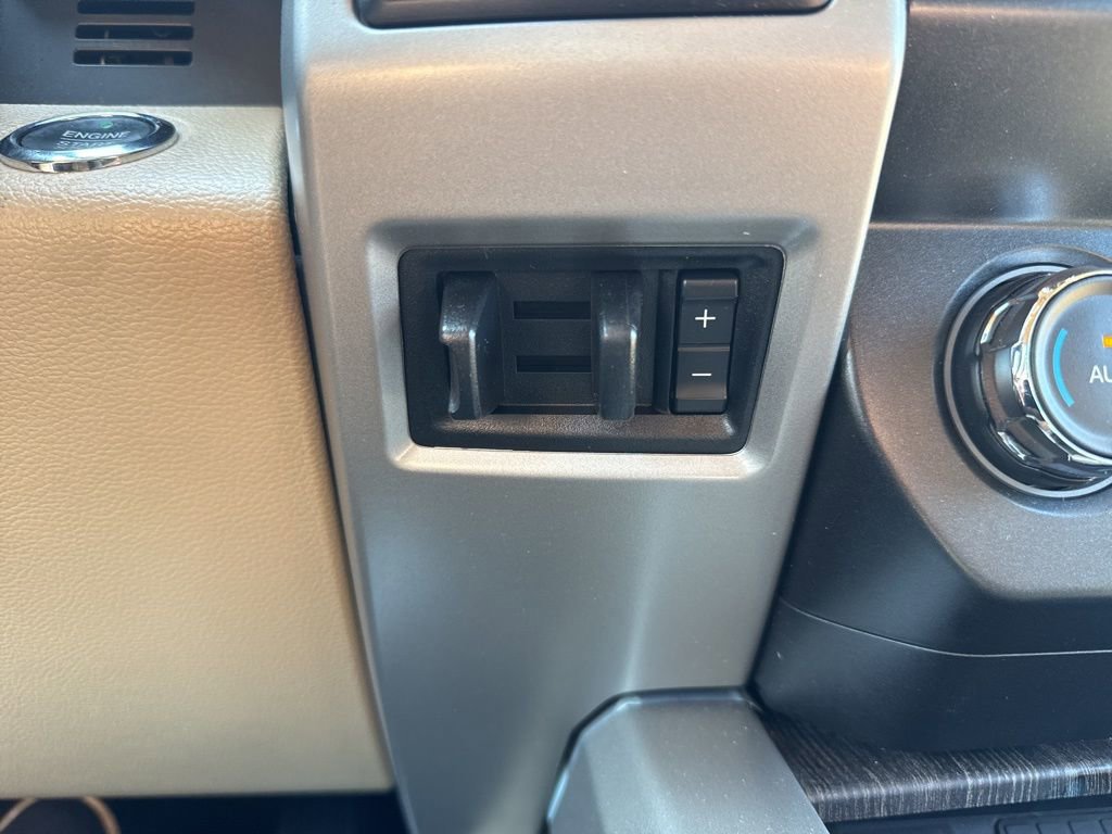 Certified 2020 Ford F350 Lariat w/ Lariat Ultimate Package image 31