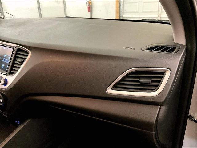 Used 2022 Hyundai Accent SEL FWD image 15