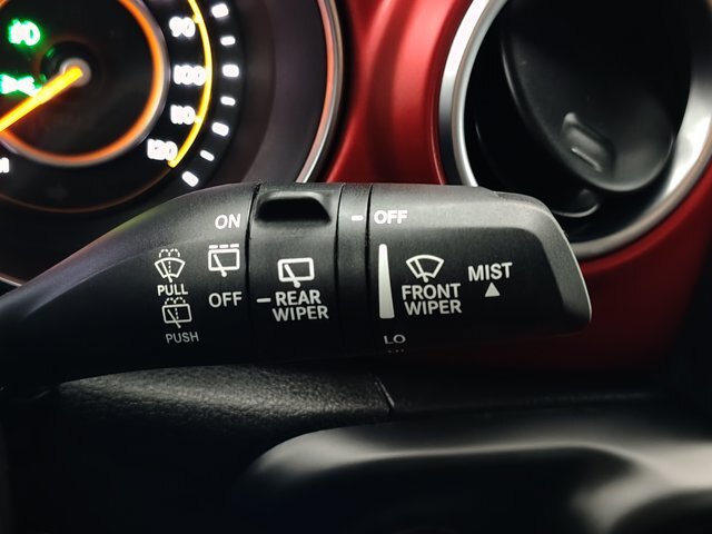 Used 2023 Jeep Wrangler Unlimited Rubicon w/ Cold Weather Group AWD/4WD image 37