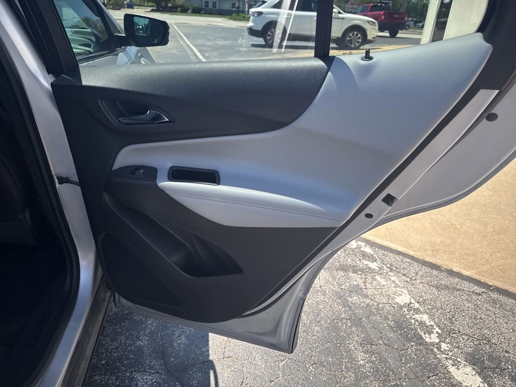 Used 2018 Chevrolet Equinox Premier AWD/4WD image 37