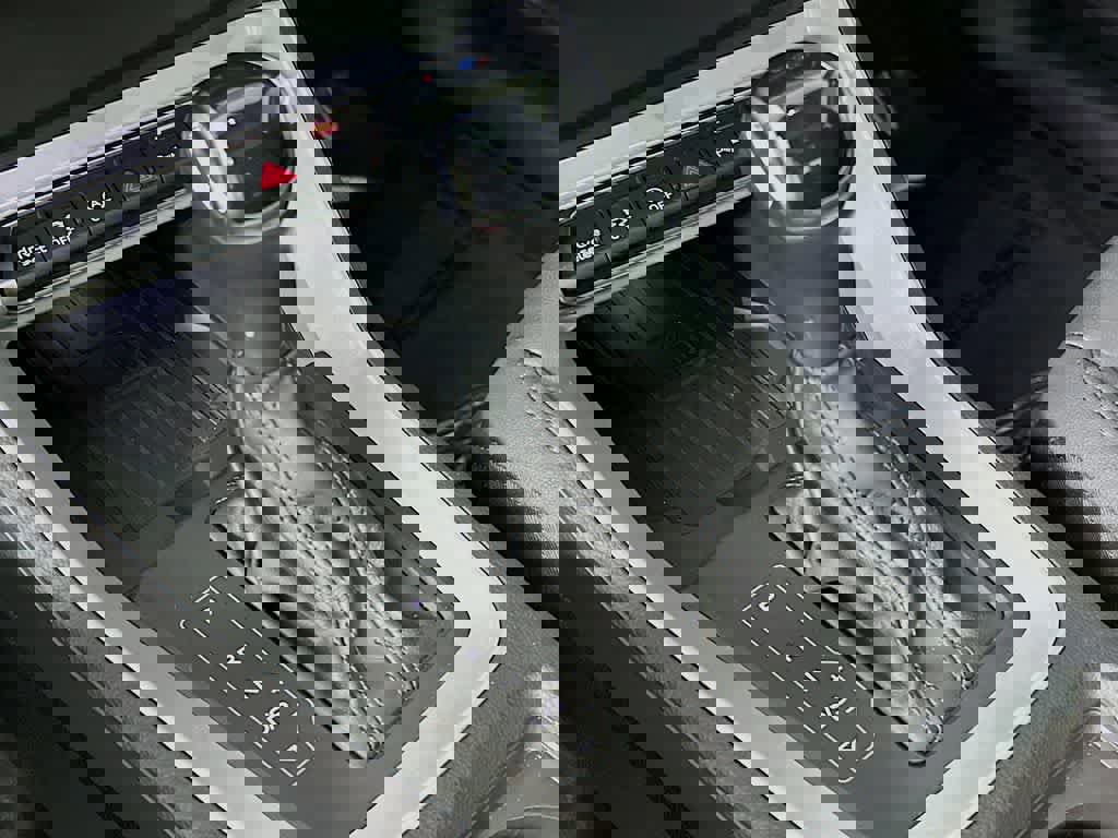 Used 2024 Audi Q3 2.0T Premium image 22