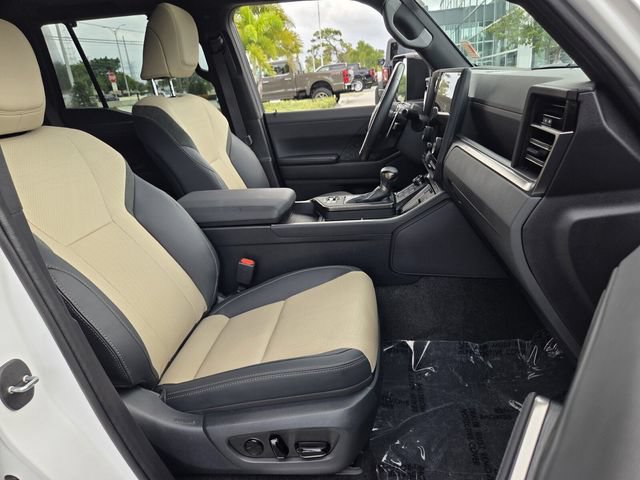 Used 2024 Lexus GX 550 AWD/4WD image 19