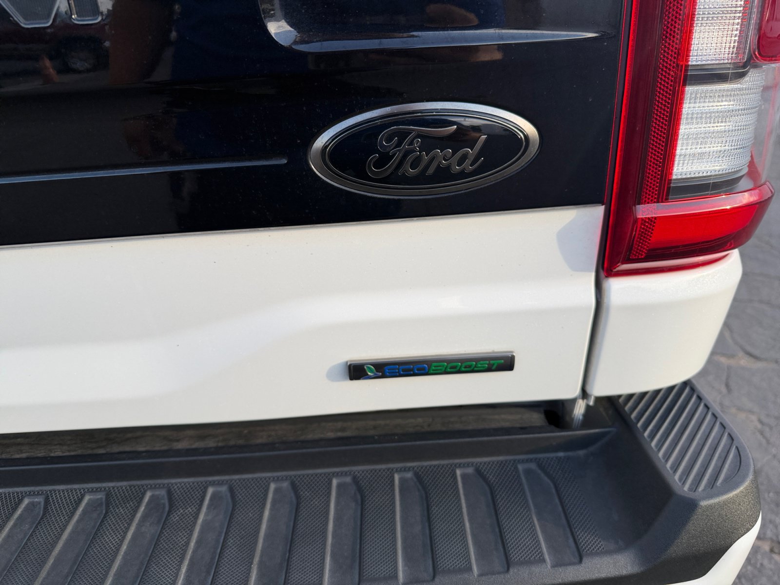 Certified 2023 Ford F150 Platinum w/ Equipment Group 701A High AWD/4WD image 30