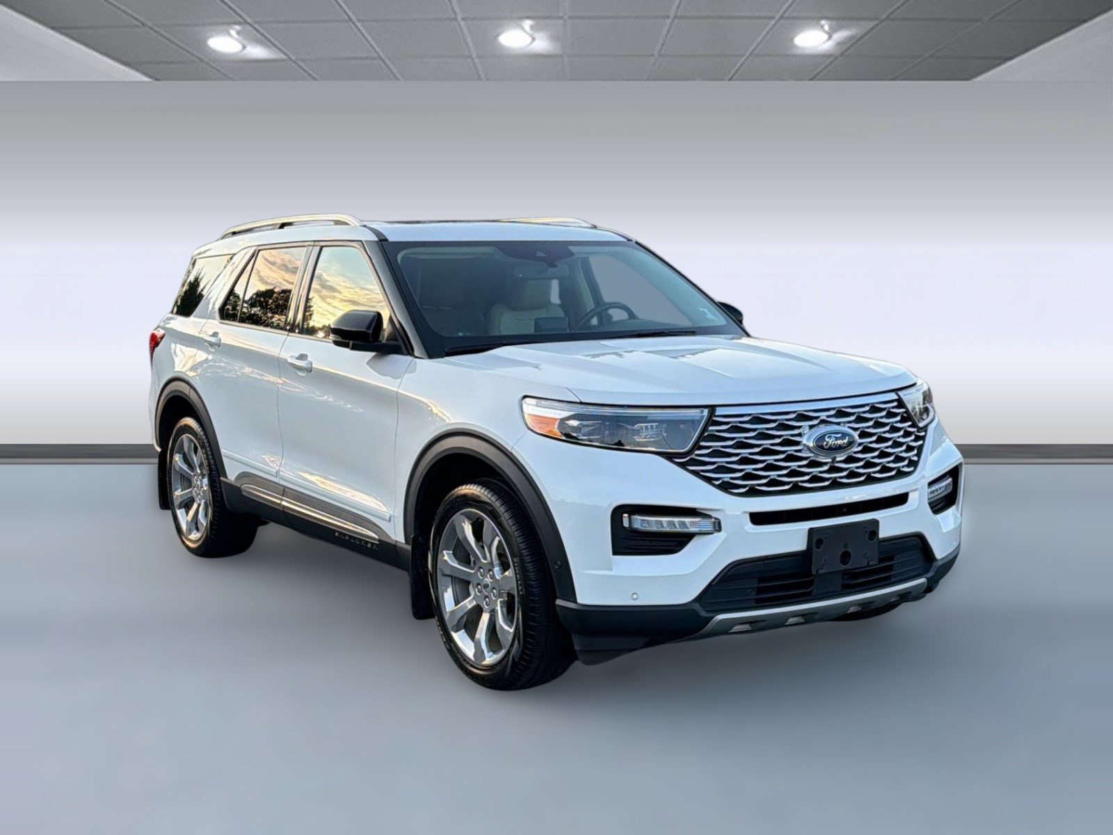 Certified 2020 Ford Explorer Platinum w/ Premium Technology Package AWD/4WD image 7