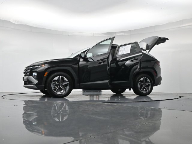 Used 2025 Hyundai Tucson SEL FWD image 48