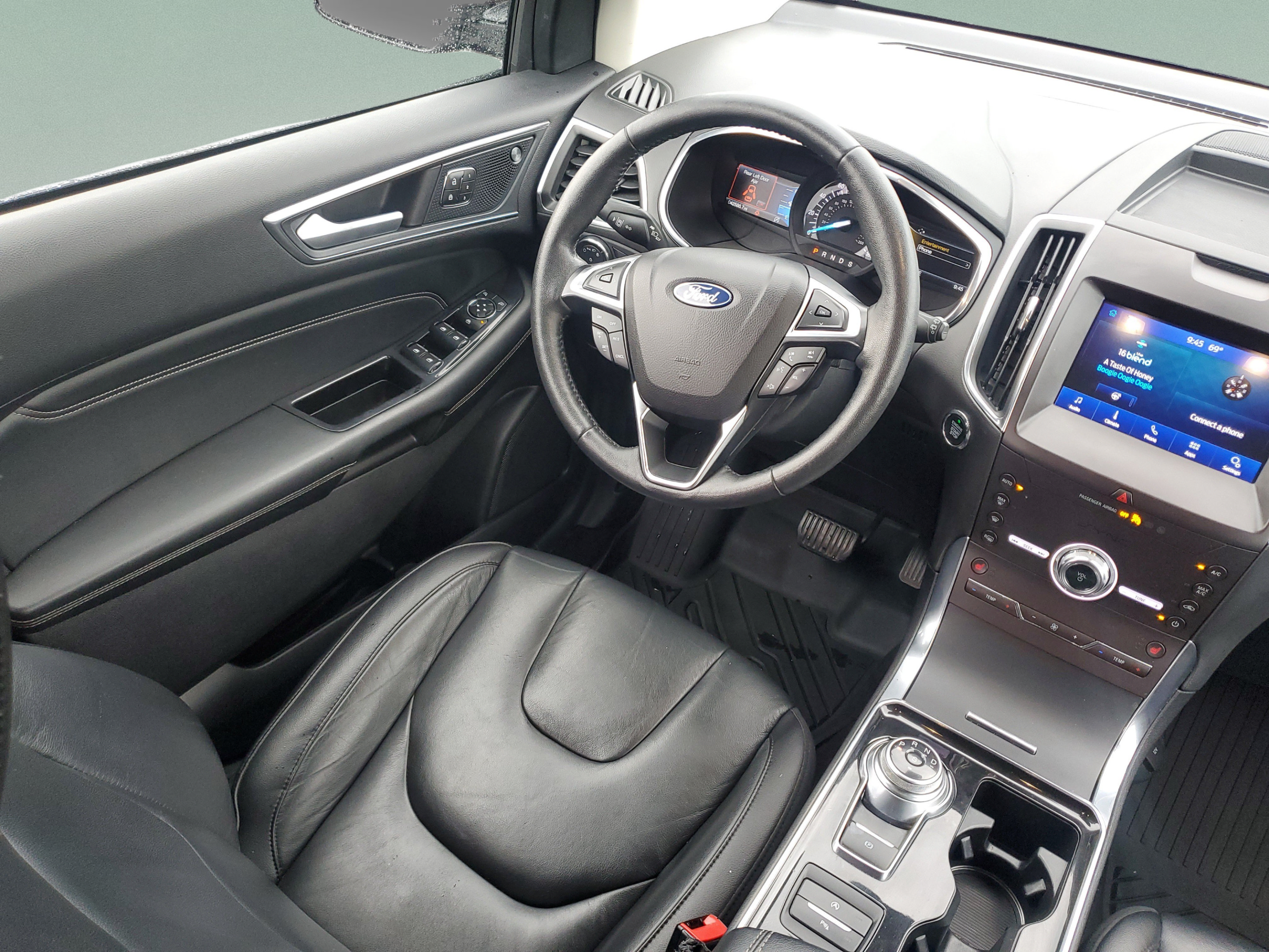 Certified 2020 Ford Edge Titanium AWD/4WD image 13