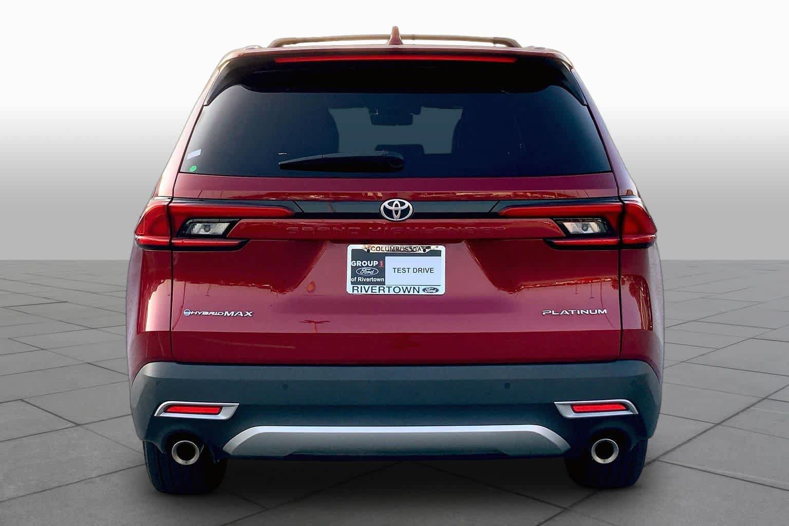 Used 2024 Toyota Grand Highlander AWD Hybrid image 5
