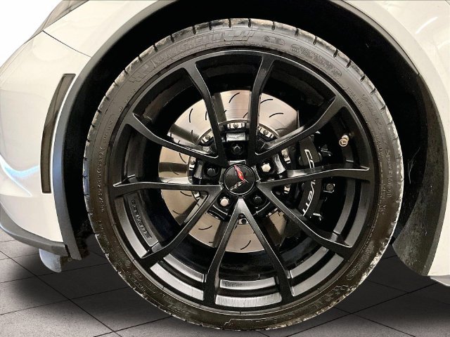 Used 2018 Chevrolet Corvette Grand Sport RWD image 8