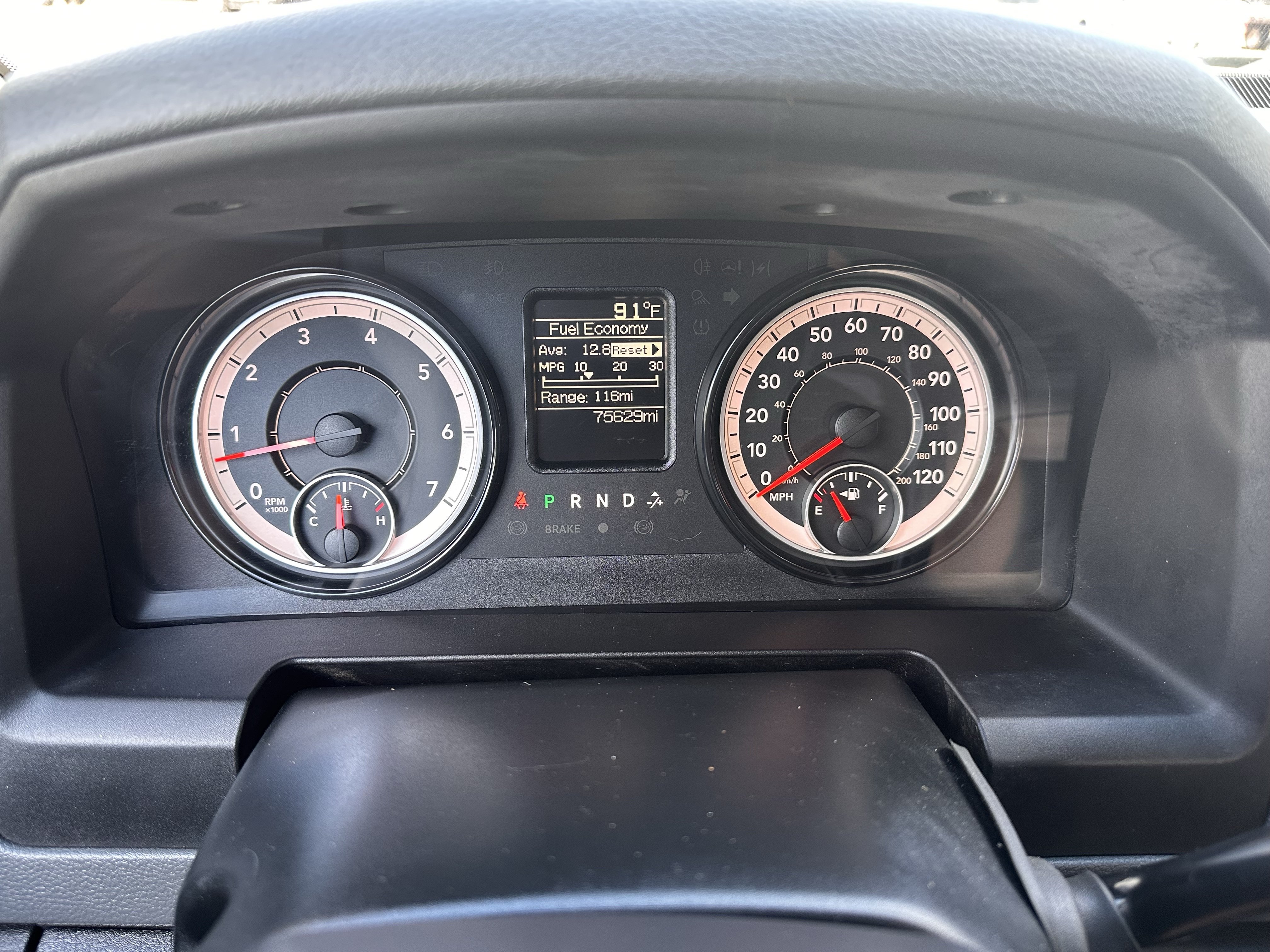 Used 2018 RAM 3500 Tradesman w/ Chrome Appearance Group RWD image 22