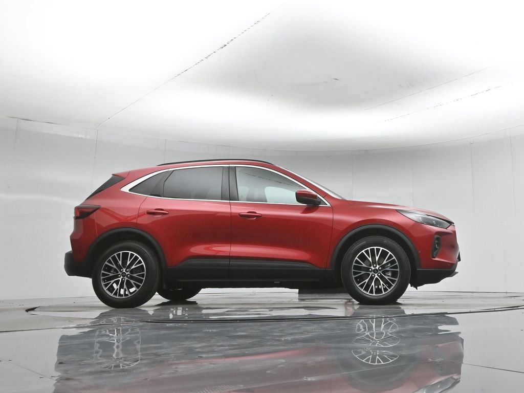 Certified 2023 Ford Escape SE w/ PHEV Premium Package FWD image 50