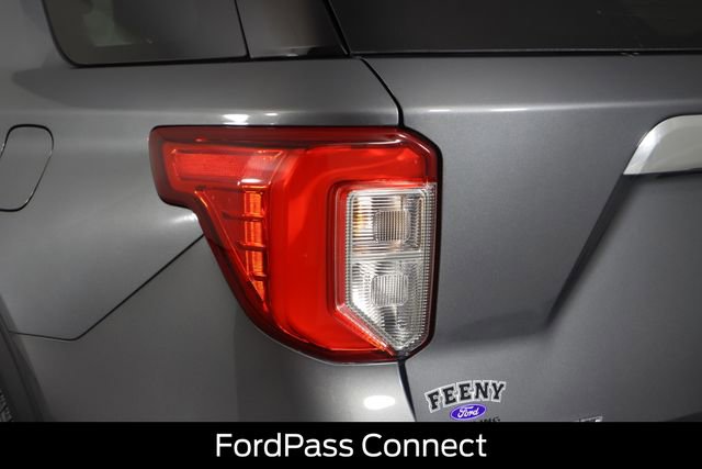Certified 2022 Ford Explorer Limited AWD/4WD image 32