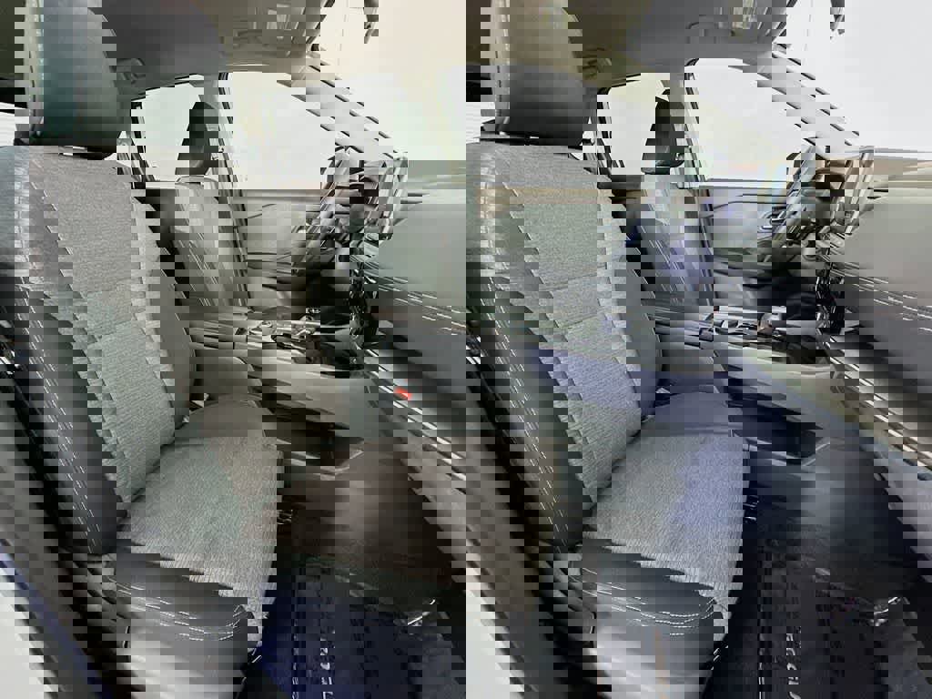 Used 2022 Nissan Rogue SV image 18