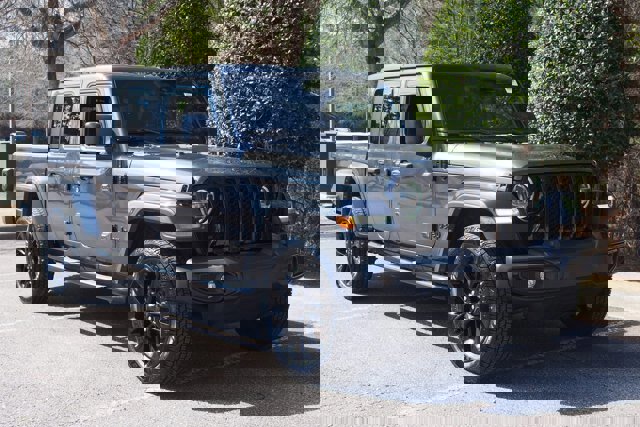 Used 2022 Jeep Gladiator Sport image 7