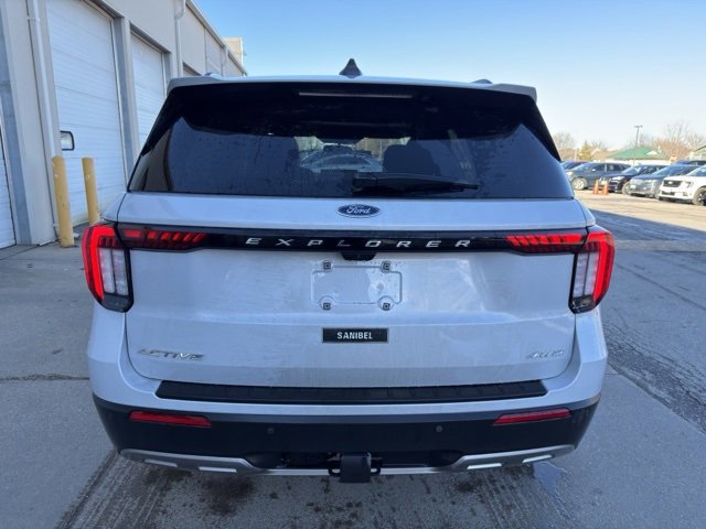 Certified 2025 Ford Explorer Active w/ Active Comfort Package image 3