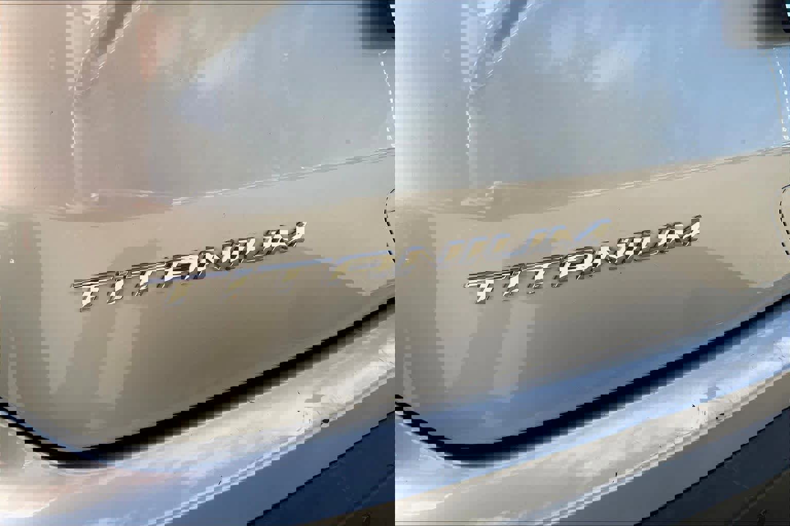 Certified 2024 Ford Edge Titanium image 9