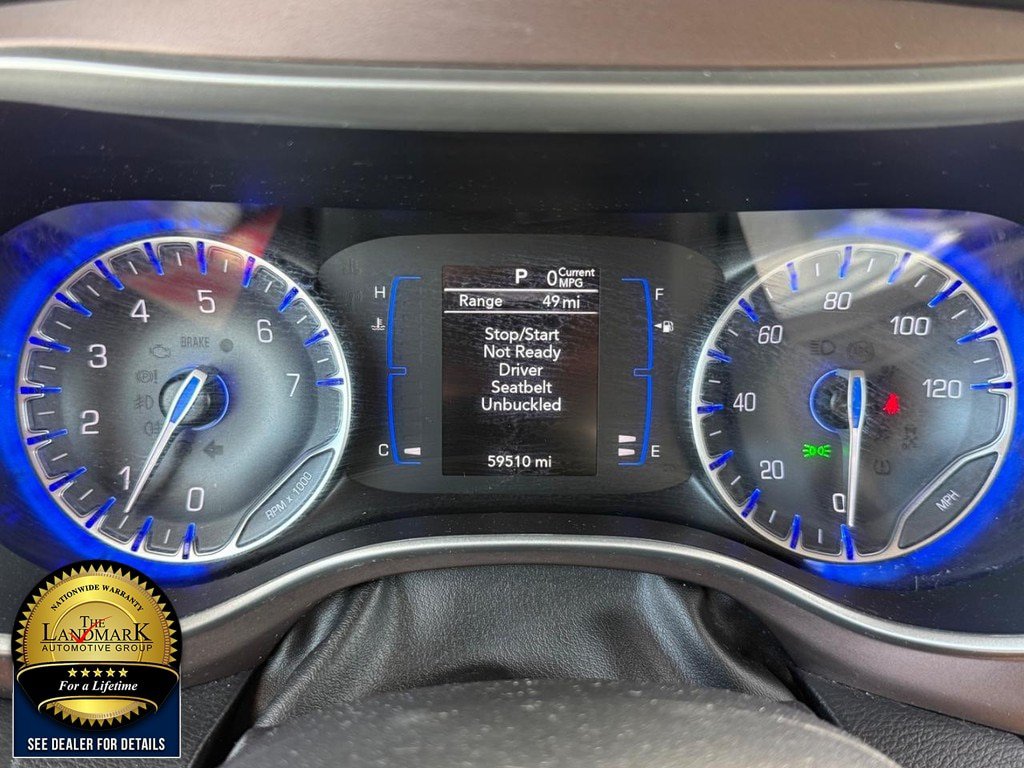 Used 2023 Chrysler Voyager LX FWD image 12