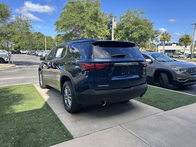 Used 2023 Chevrolet Traverse LT FWD image 6