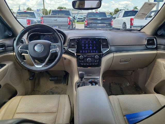 Used 2019 Jeep Grand Cherokee Overland AWD/4WD image 14
