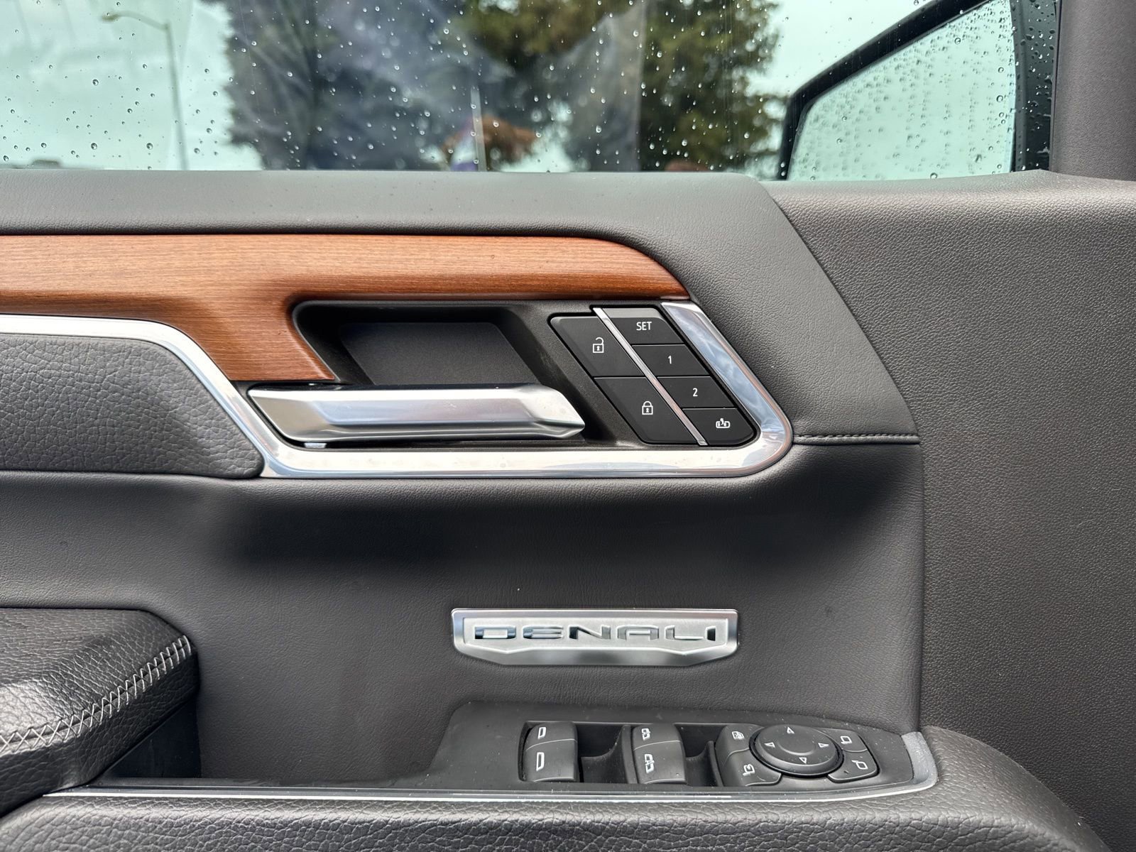 Used 2023 GMC Sierra 1500 Denali w/ Denali Reserve Package AWD/4WD image 19