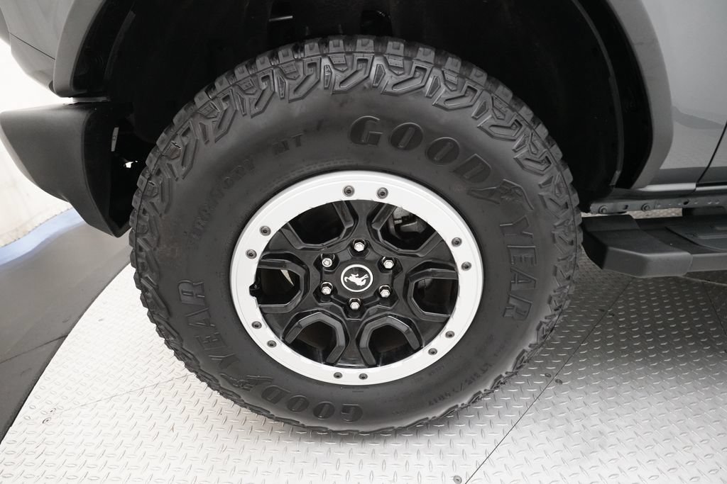 Certified 2023 Ford Bronco Big Bend w/ Sasquatch Package AWD/4WD image 24