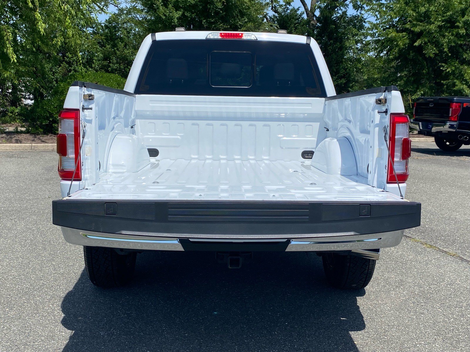 Certified 2022 Ford F150 Lariat w/ Equipment Group 502A High AWD/4WD image 6