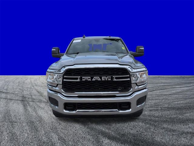 Used 2024 RAM 2500 Tradesman w/ Chrome Appearance Group AWD/4WD image 9