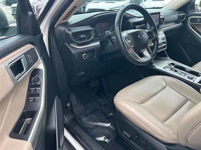Certified 2023 Ford Explorer XLT w/ Equipment Group 202A AWD/4WD image 7