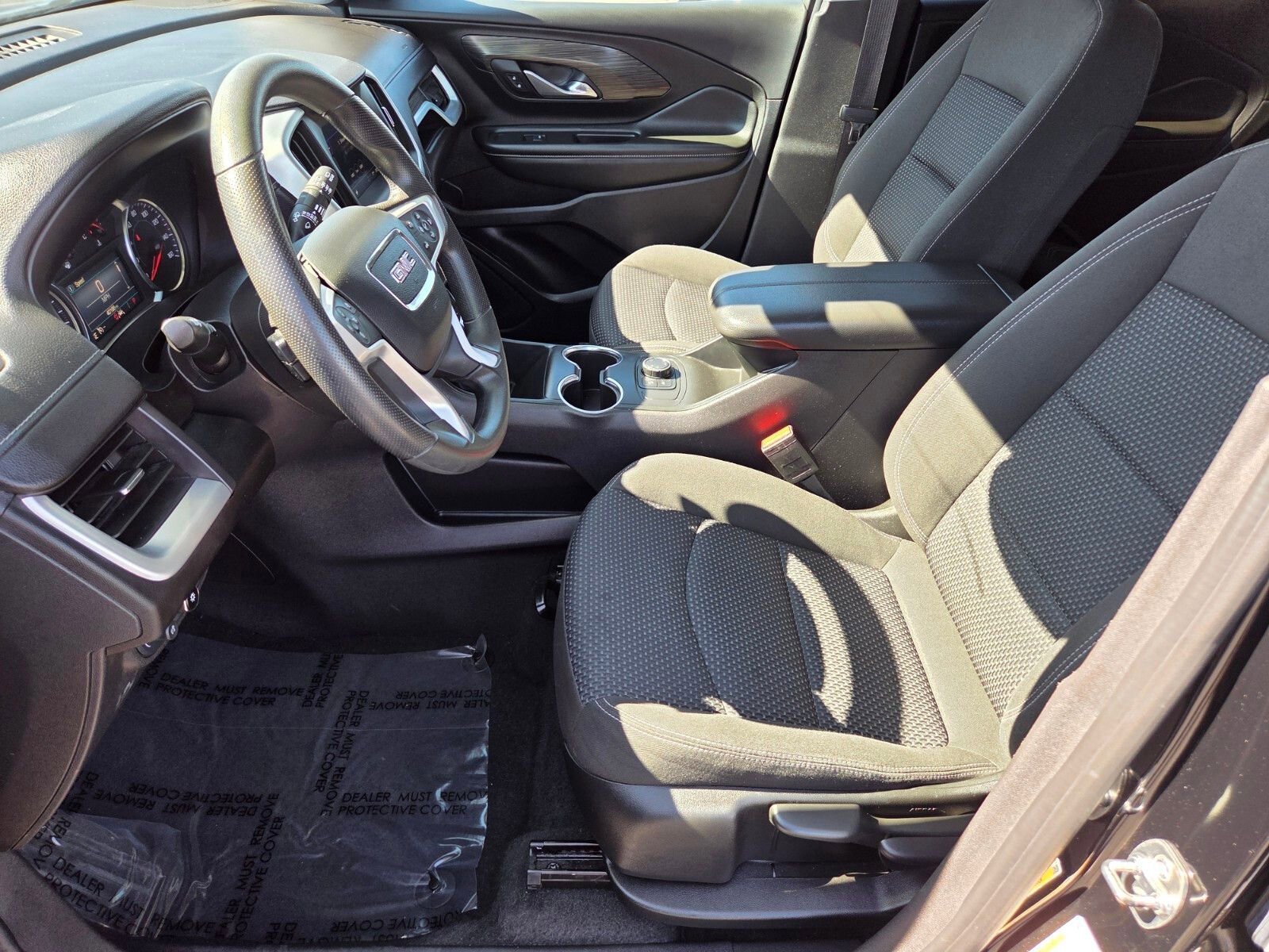 Used 2024 GMC Terrain SLE image 10