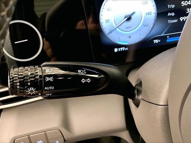 Used 2023 Hyundai Elantra SEL w/ Convenience Package FWD image 30