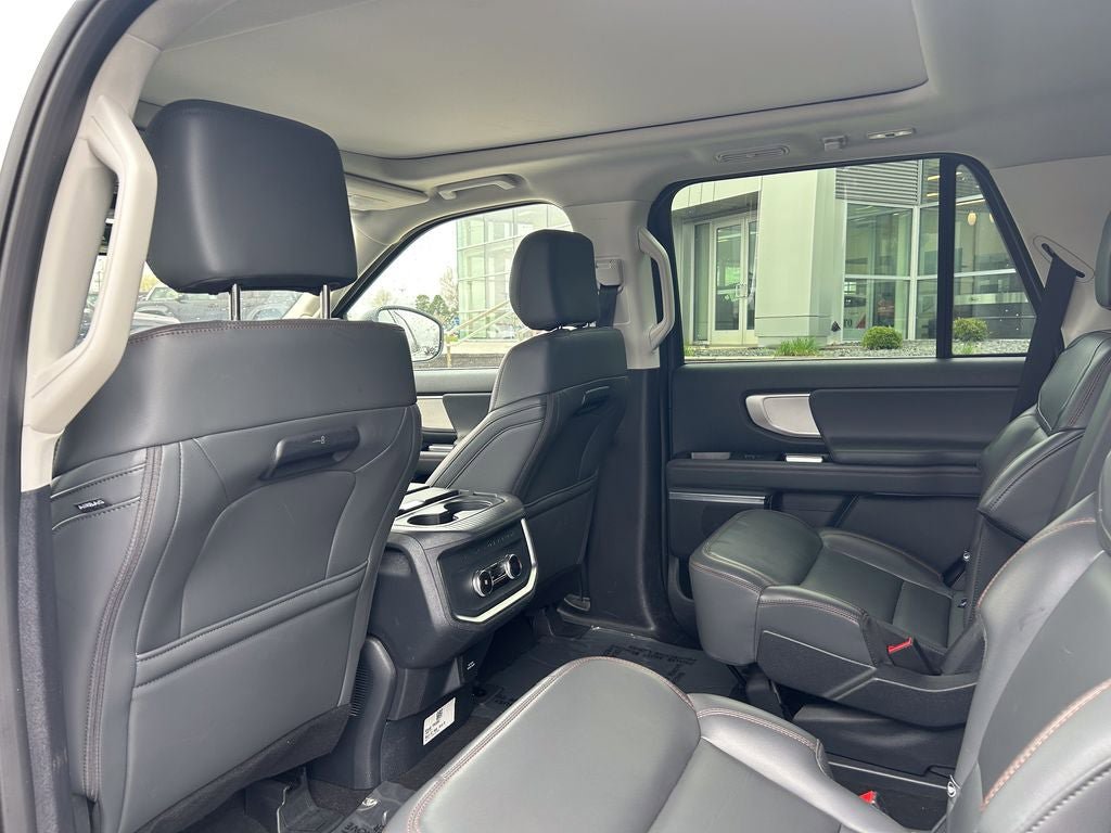 Certified 2025 Ford Expedition Active AWD/4WD image 14