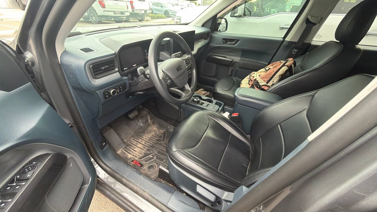 Certified 2025 Ford Maverick XL FWD image 3