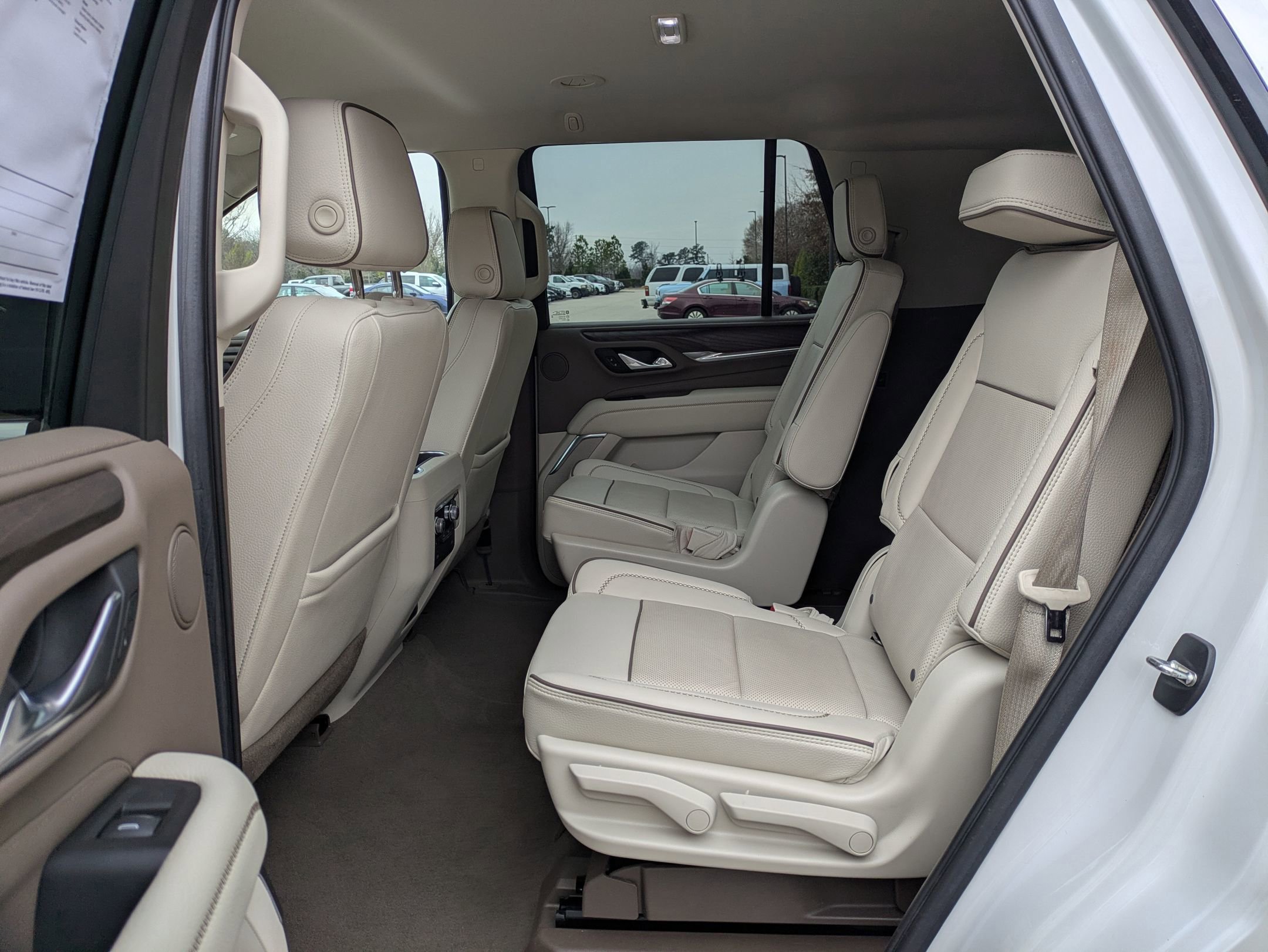 Used 2021 GMC Yukon Denali image 27