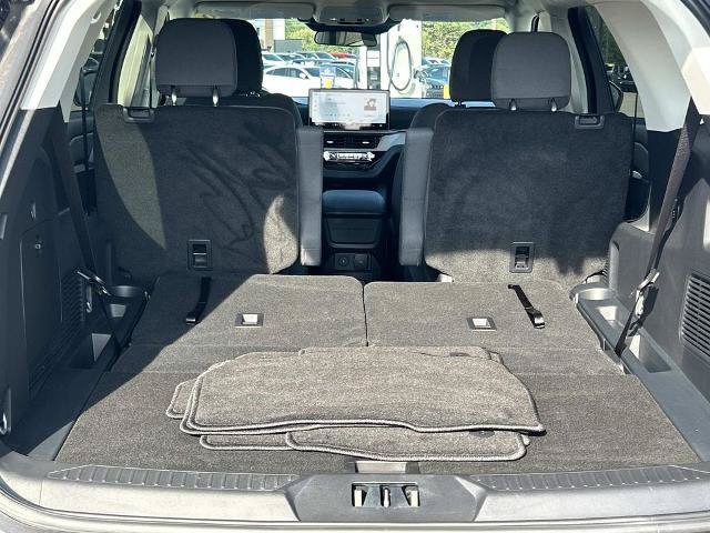 Certified 2026 Ford Explorer Active RWD image 19