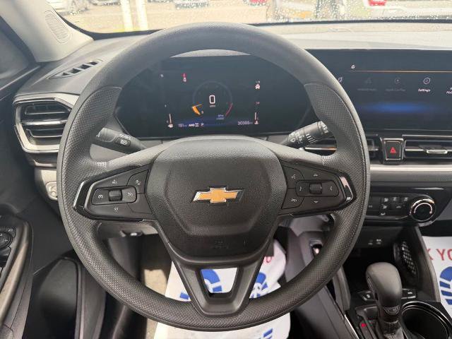 Used 2025 Chevrolet TrailBlazer LT AWD/4WD image 11