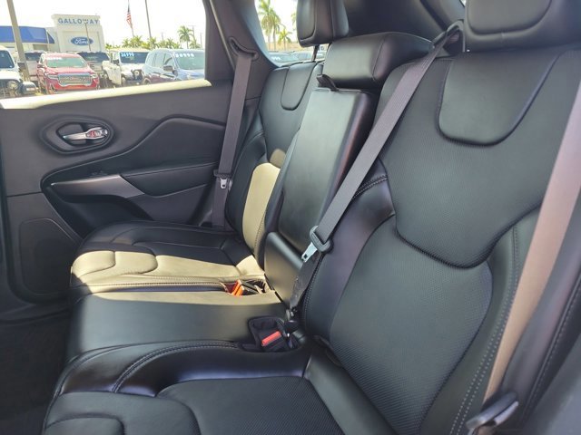 Used 2020 Jeep Cherokee Limited w/ Trailer Tow Group image 17