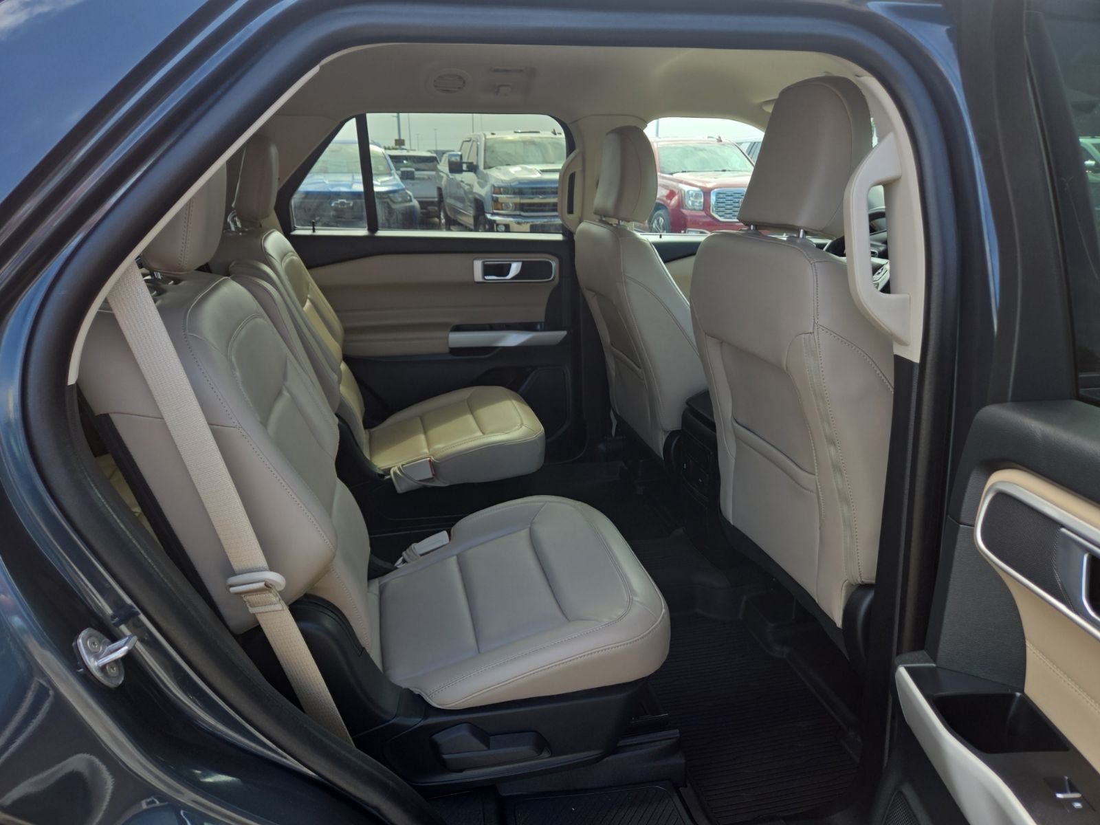 Certified 2023 Ford Explorer XLT w/ Equipment Group 202A AWD/4WD image 45