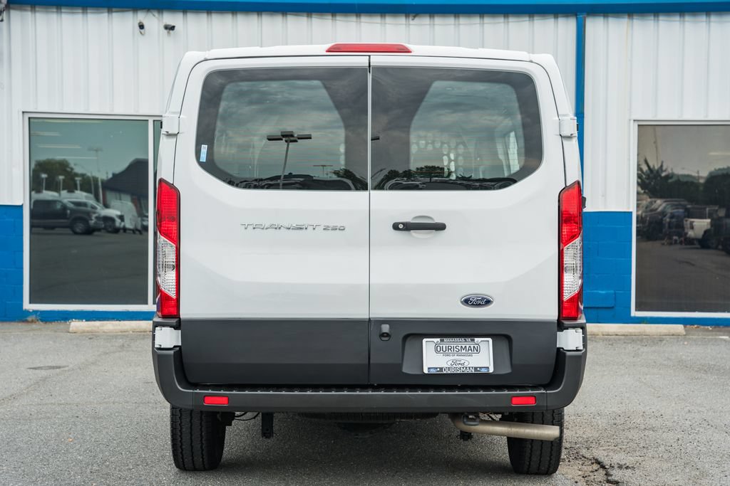 Certified 2025 Ford Transit 250 Low Roof w/ Exterior Upgrade Package RWD image 7