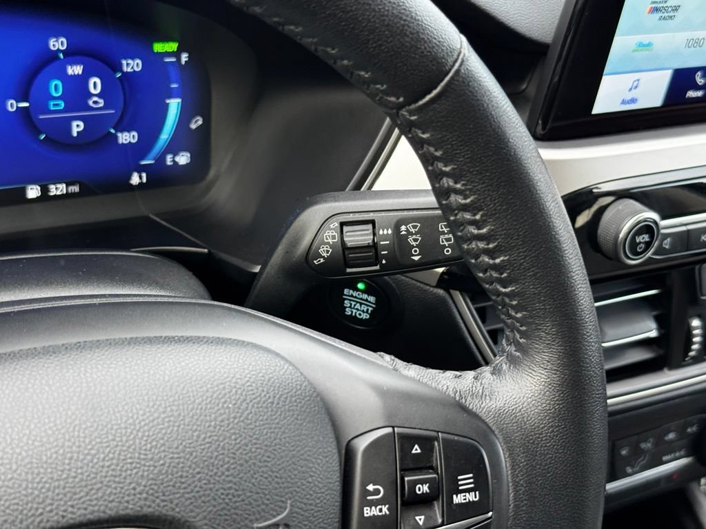 Certified 2020 Ford Escape SE Sport AWD/4WD image 29