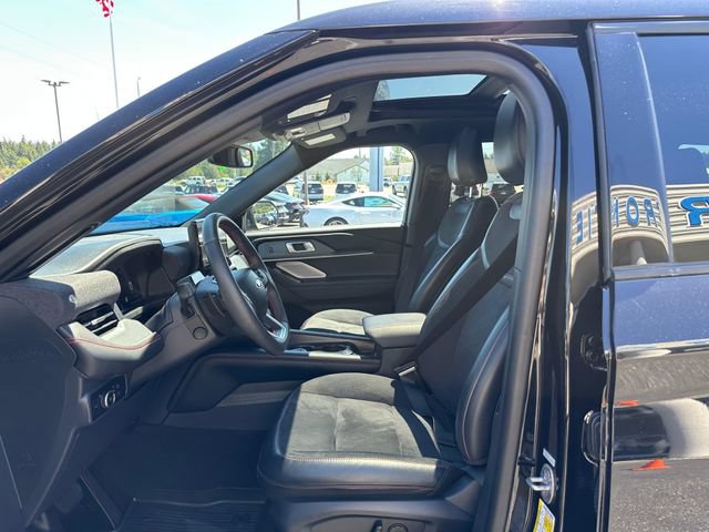 Certified 2025 Ford Explorer ST AWD/4WD image 9