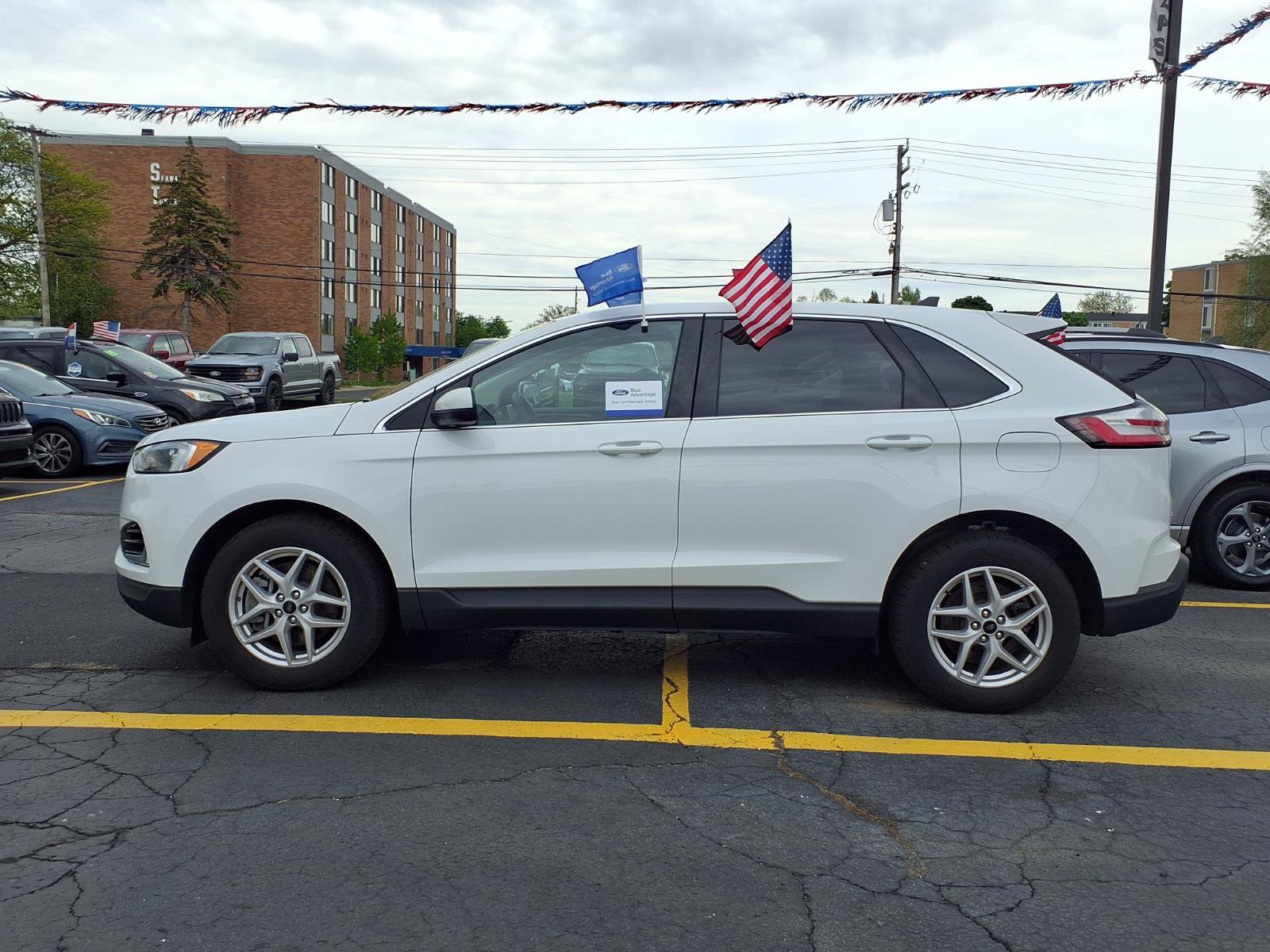 Certified 2024 Ford Edge SEL w/ Convenience Package AWD/4WD image 24