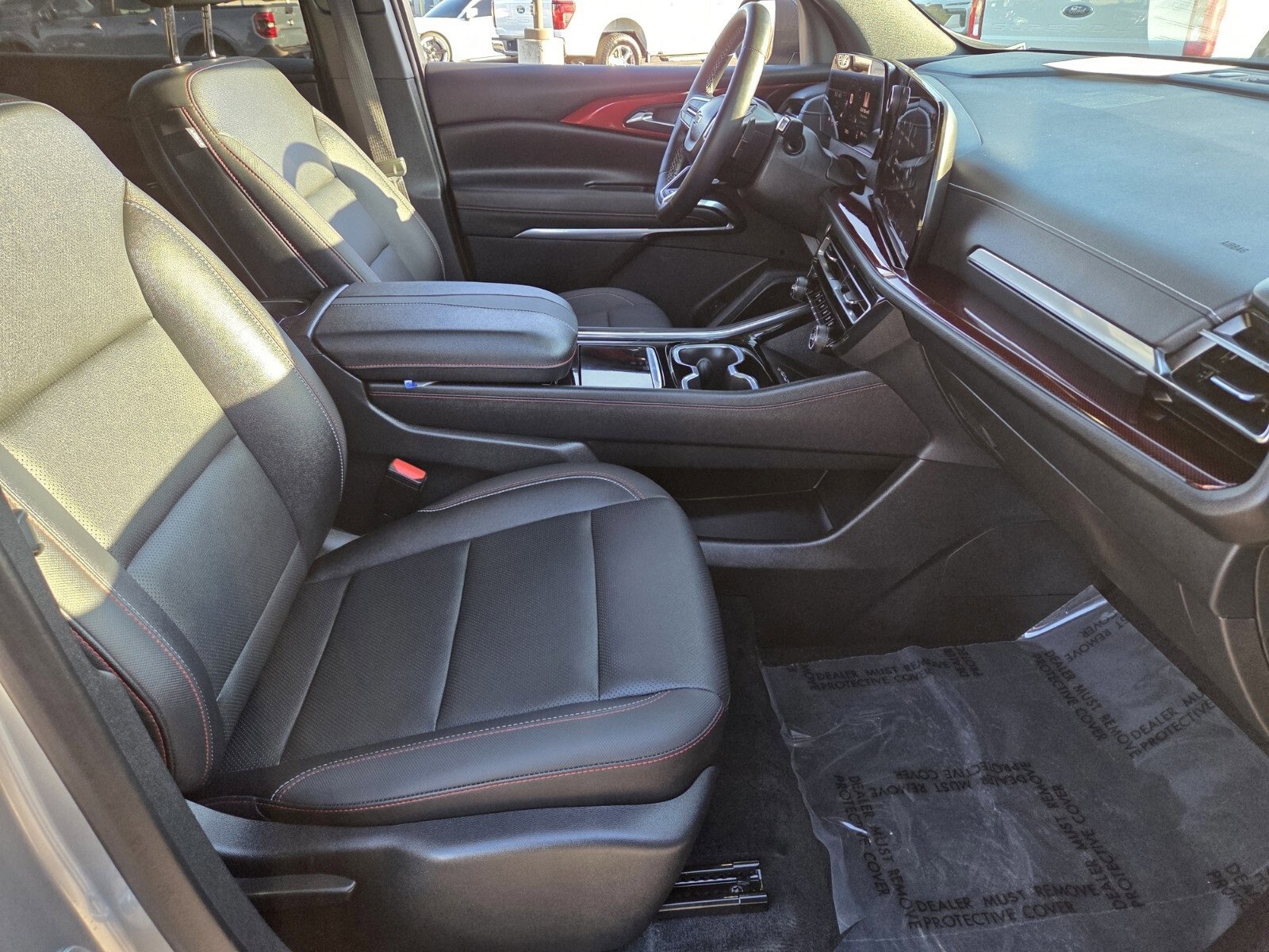 Used 2025 Chevrolet Traverse Z71 w/ Driver Confidence Package image 16