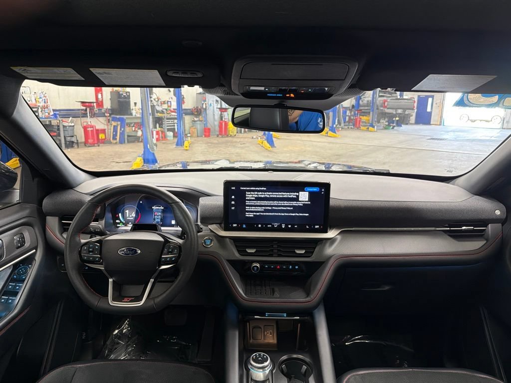 Certified 2025 Ford Explorer ST w/ Sun And Sound Package AWD/4WD image 15