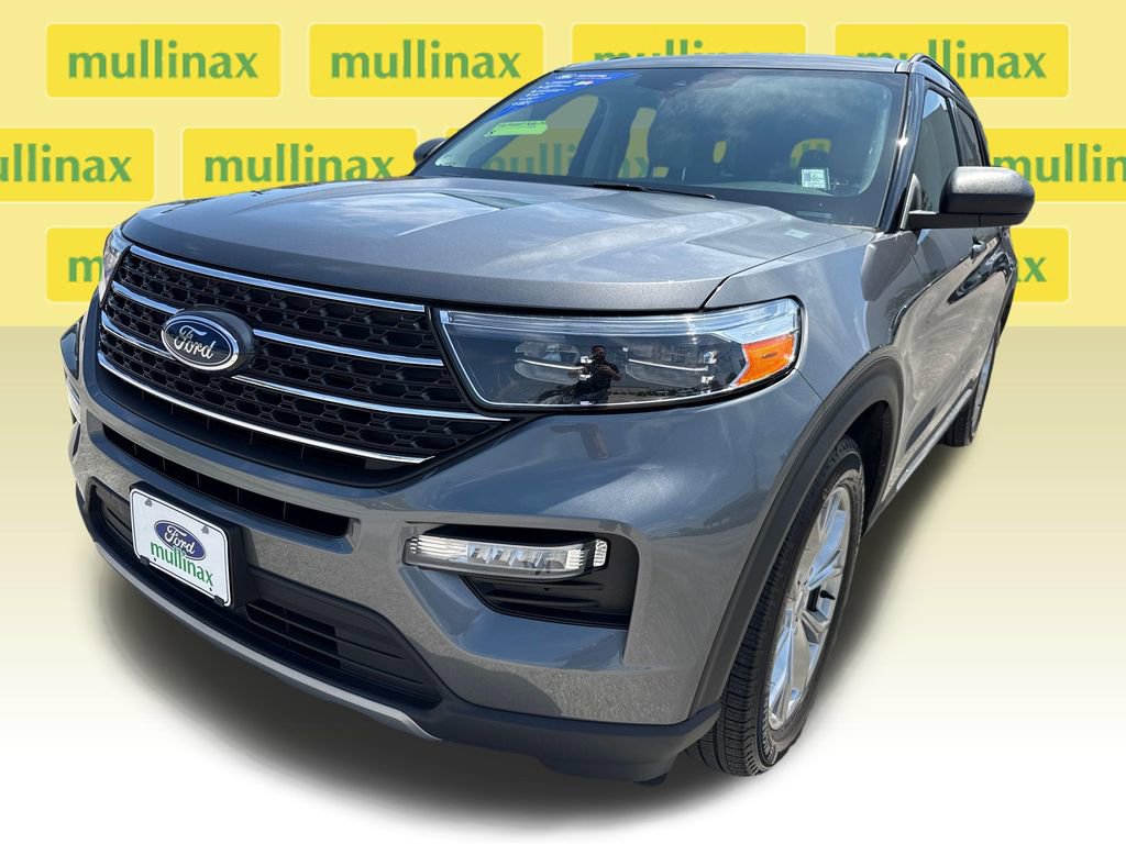 Certified 2024 Ford Explorer XLT w/ Equipment Group 202A image 10