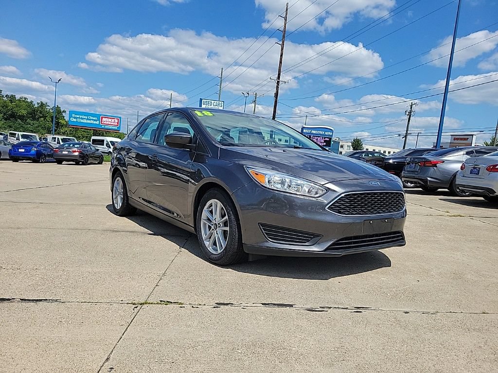 Certified 2018 Ford Focus SE FWD image 30