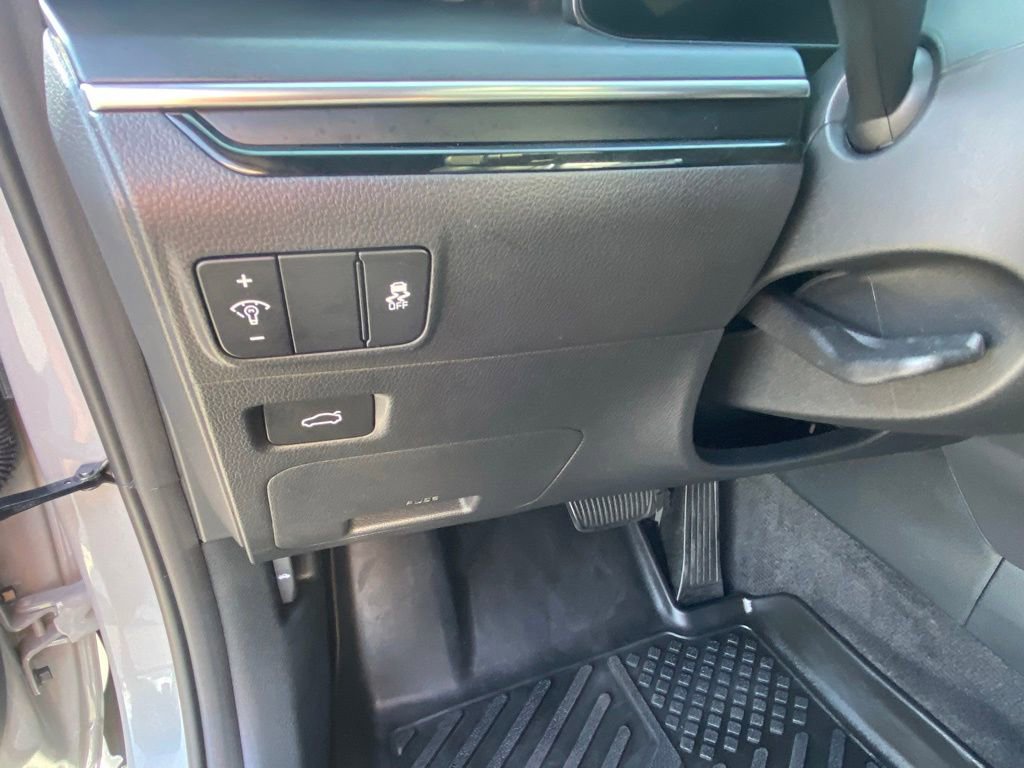 Used 2026 Kia K5 GT FWD image 12