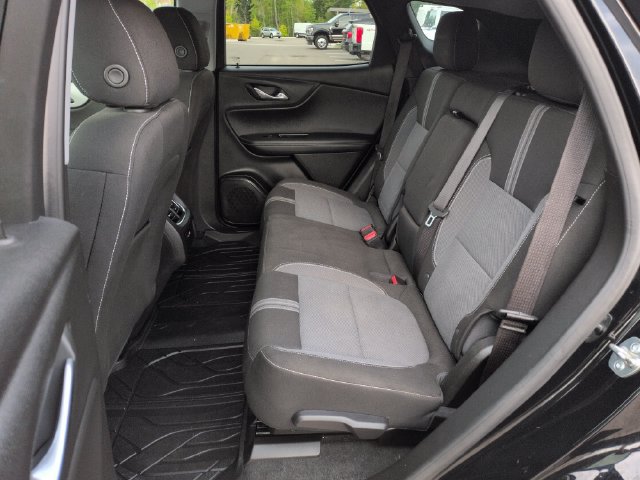 Used 2025 Chevrolet Blazer LT AWD/4WD image 23